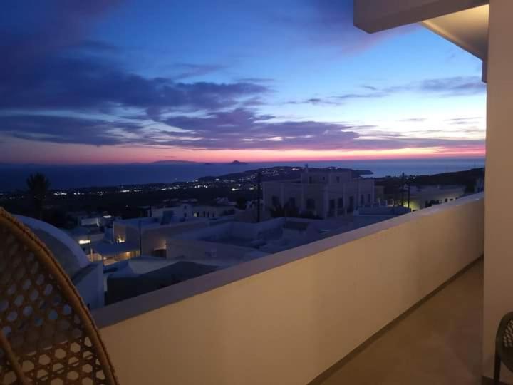 Pýrgos Astivi Santorini Apartments מראה חיצוני תמונה